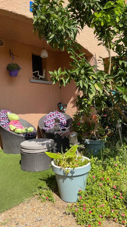 Résidence de standing avec piscine chauffée Agde Extérieur photo