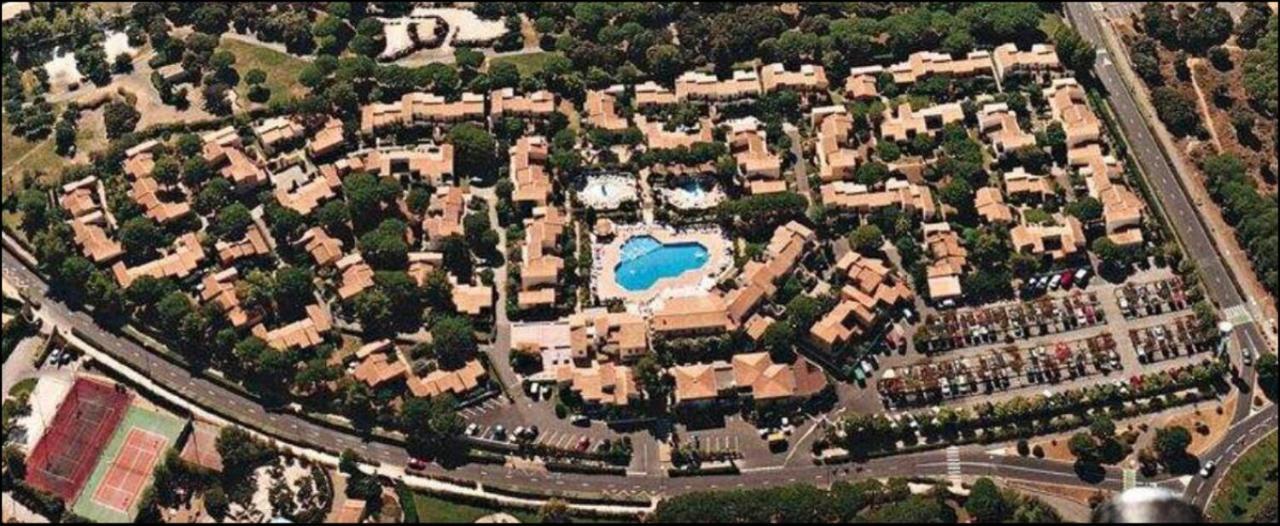 Résidence de standing avec piscine chauffée Agde Extérieur photo