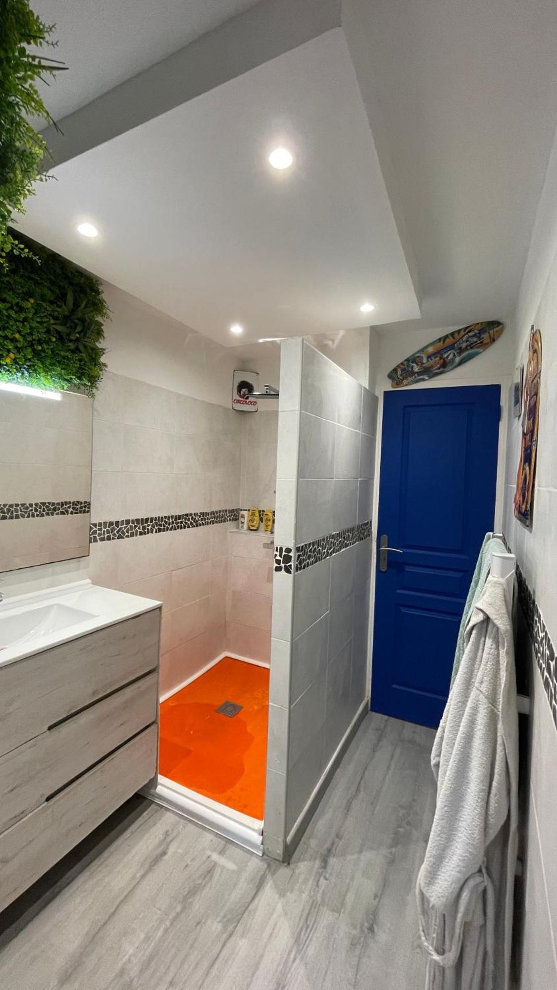 Résidence de standing avec piscine chauffée Agde Extérieur photo